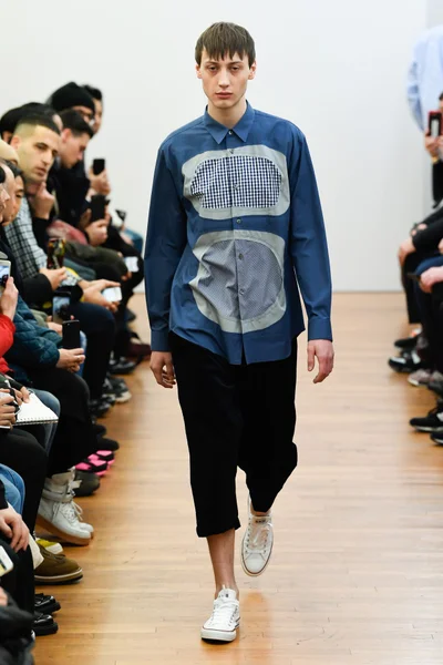 Look 19
